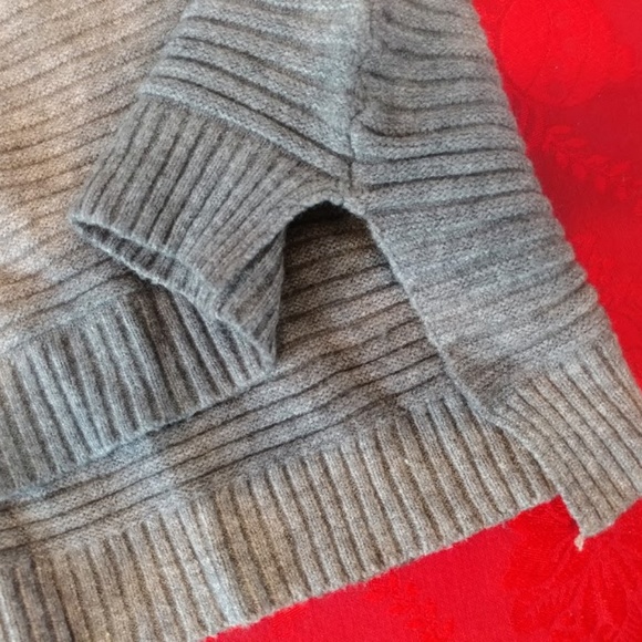 M Made in Italy Missy High Neck Modern Boxy Sweate - Picture 4 of 7